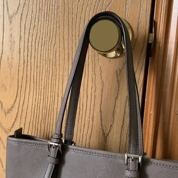 Michael Kors Jet Set Medium Purse Tote - Picture 5 of 9